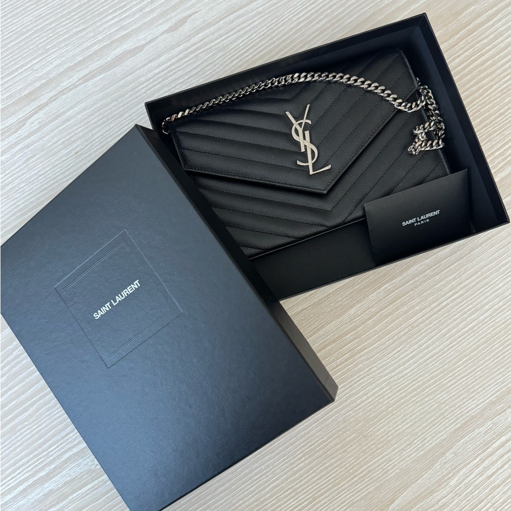 Saint Laurent Black Chevron Leather Clutch - Picture 6 of 6